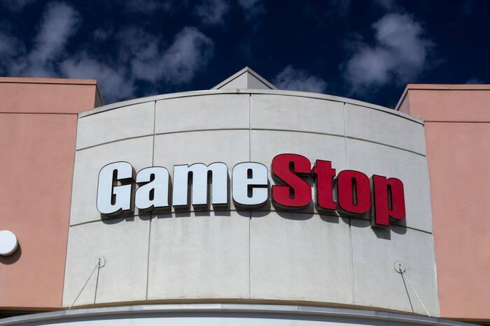 GameStop Drops as Q1 Sales Miss Offsets Earnings Beat
