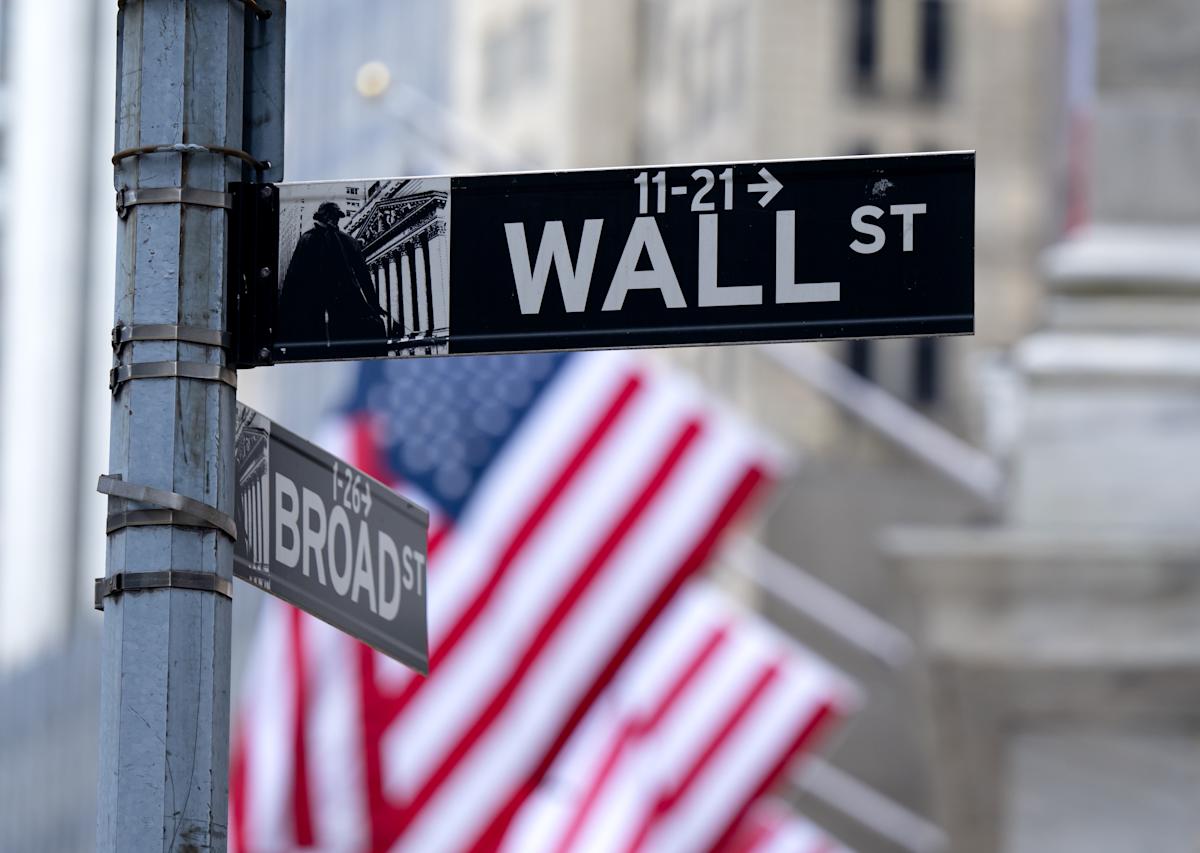 Dow, S&P 500, Nasdaq tank as market confidence cracks under Trump tariffs, weak